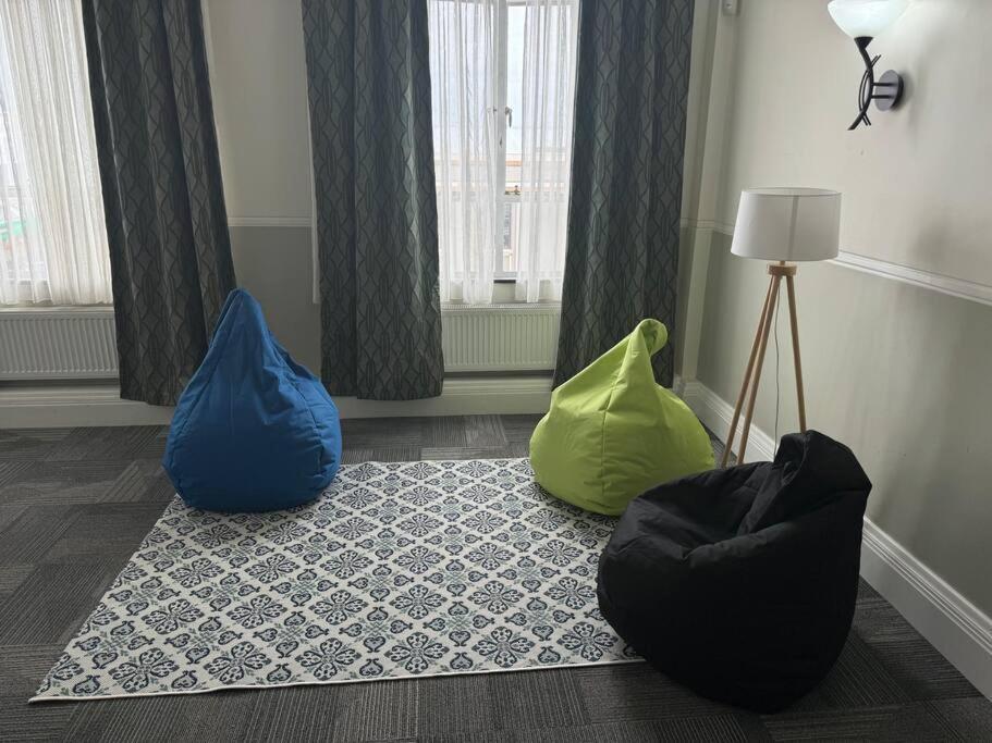 4 Large Bedroom Apartment In The City Hastings Eksteriør bilde