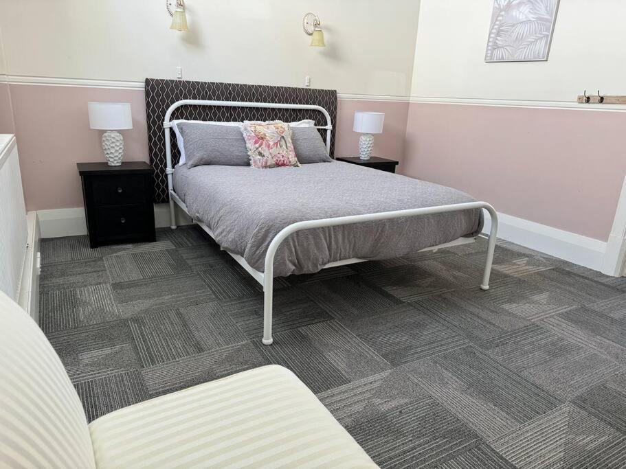 4 Large Bedroom Apartment In The City Hastings Eksteriør bilde